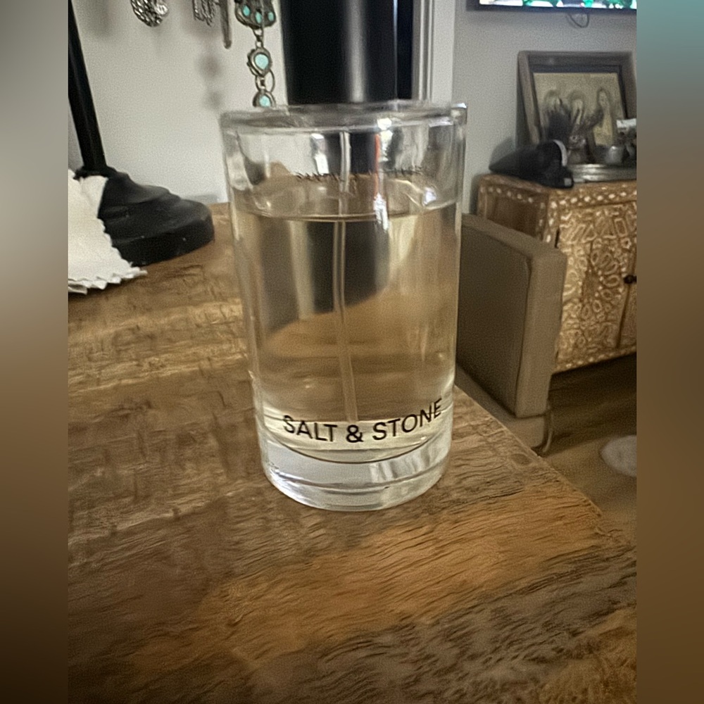 Salt & Stone perfume 

Santal & Vetiver
Bought at Nordstrom